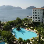 Tropical Hotel