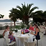 Tropical Hotel 4*