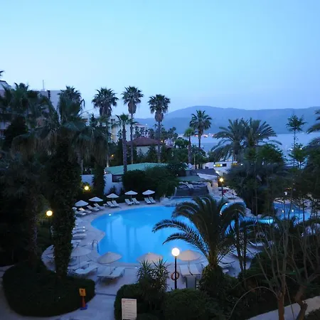 Tropical Hotell 4*