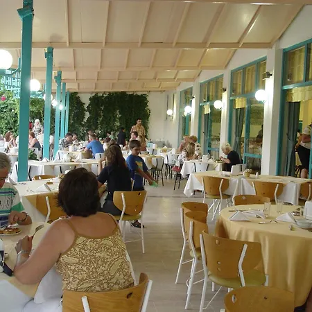 Hotell Tropical