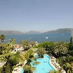 ホテル Tropical マルマリス