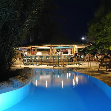 Tropical マルマリス