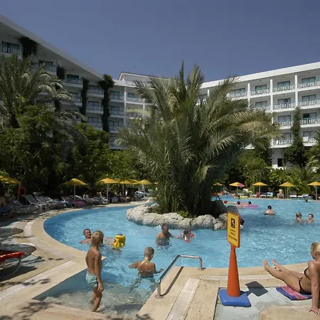 Tropical ホテル 4*