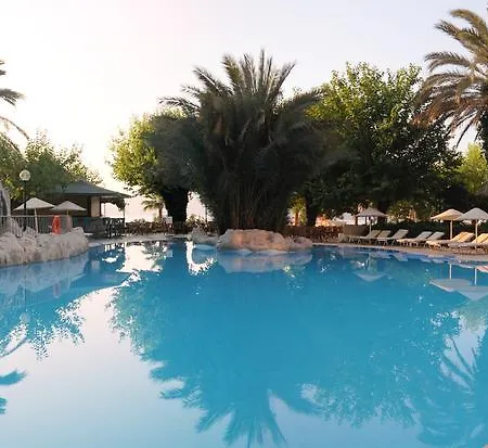 Tropical Otel 4*