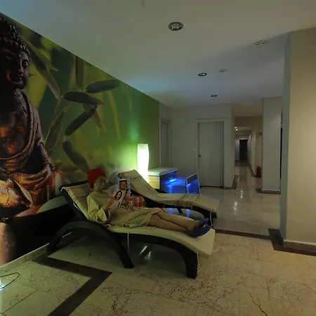 Tropical 4* Μαρμαρίς