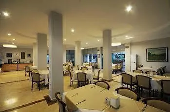 Tropical Μαρμαρίς