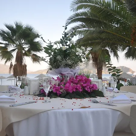 Tropical 4* Μαρμαρίς